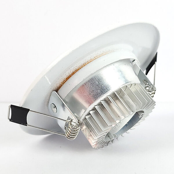 Versatile LED Downlight - Seamless Lighting for Any Space - Image 4